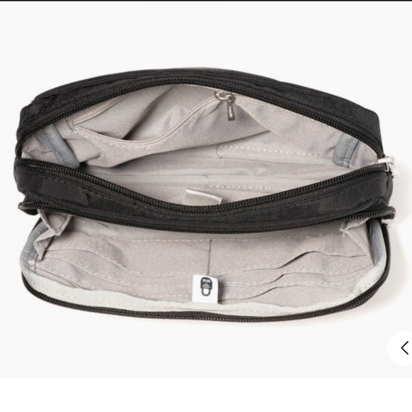 Baggallini Black Modern Belt Bag NWOT - Picture 3 of 14